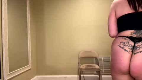 Snapshot of sexypiglet2728 chatting on 28, 5, 2026 Sexypiglet2728 online show from 28, 5, 2026