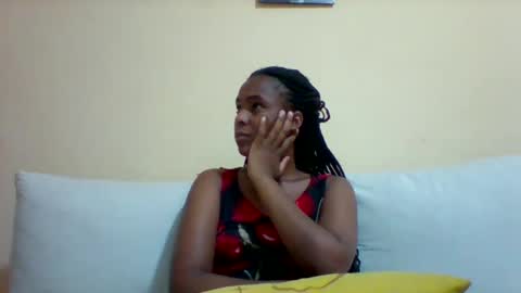 Snapshot of sexyqueen3457132 chatting on 6, 2, 2025 DOVY ACHIENG online show from 6, 2, 2025