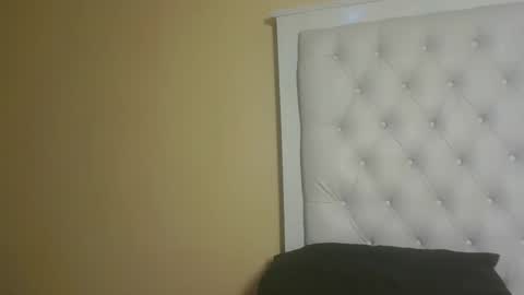 queenivy online show from 17, 9, 2025