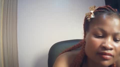 queenivy online show from 19, 12, 2025