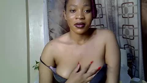 Snapshot of sexyrecious_ chatting on 10, 9, 2025 Recious online show from 10, 9, 2025