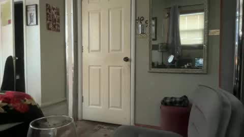 sexyred77713 online show from 15, 1, 2026