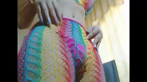 Venus Independent Model online show from 25, 11, 2025