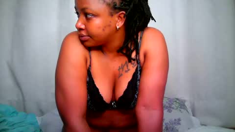 Snapshot of sexysertr chatting on 2, 7, 2026 sexysertr online show from 2, 7, 2026