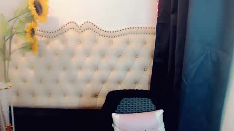 sexyshinixx online show from 10, 9, 2025