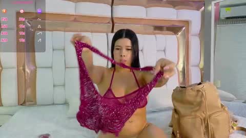 Snapshot of sexysister_ chatting on 17, 9, 2025 Kendall online show from 17, 9, 2025