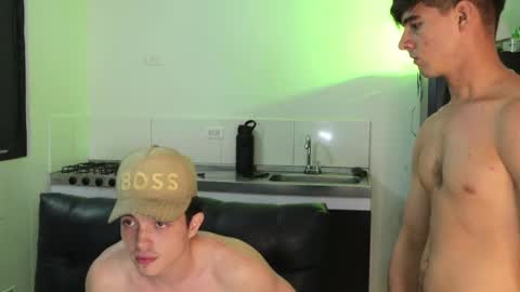 Snapshot of sexyskinnynaksu chatting on 15, 5, 2026 sexyskinnynaksu online show from 15, 5, 2026