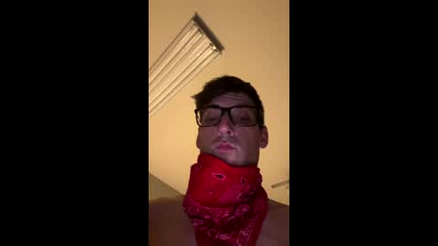 Smooth bi guy online show from 28, 2, 2026