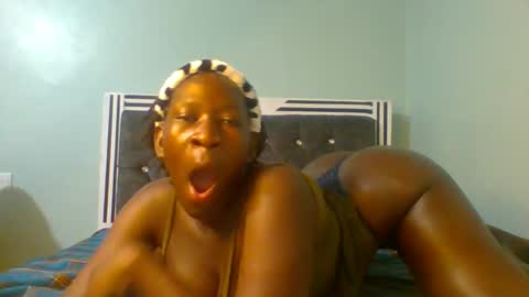 VIVIAN online show from 1, 2, 2025