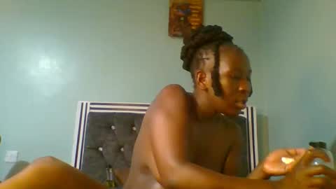 VIVIAN online show from 9, 3, 2025