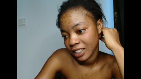 sexyxpeach online show from 12, 10, 2025