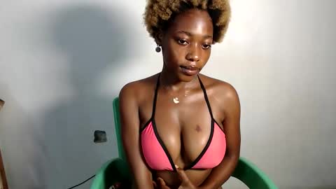 Snapshot of sexyy_boobss chatting on 4, 3, 2026 lilly online show from 4, 3, 2026