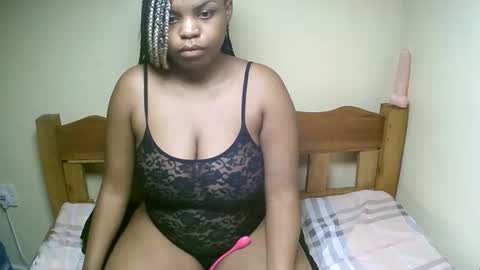 Snapshot of sexyyred_ chatting on 1, 2, 2026 sexyyred_ online show from 1, 2, 2026