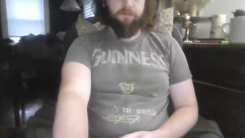 Snapshot of sg556 chatting on 24, 10, 2025 Gee online show from 24, 10, 2025