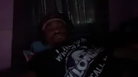 Snapshot of sgtbbcwilly chatting on 18, 11, 2025 sgtbbcwilly online show from 18, 11, 2025