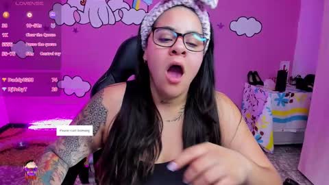 Snapshot of shaaroonhillss1 chatting on 3, 2, 2026 sharoon online show from 3, 2, 2026