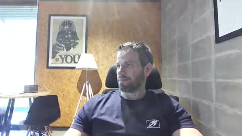 shad0w_hunter online show from 6, 3, 2025