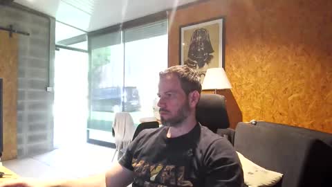 shad0w_hunter online show from 6, 3, 2026