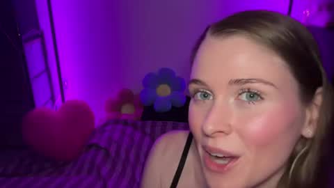 shadebabe online show from 15, 6, 2026