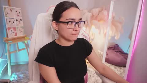 Lily  online show from 30, 10, 2025