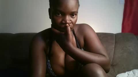 Snapshot of shadowsweet34 chatting on 5, 3, 2026 val online show from 5, 3, 2026