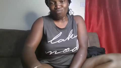 Snapshot of shadowsweet34 chatting on 4, 4, 2026 val online show from 4, 4, 2026