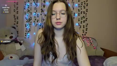 Vivian online show from 10, 10, 2025