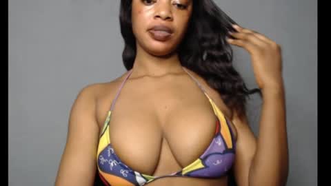 ESTHER online show from 9, 7, 2026