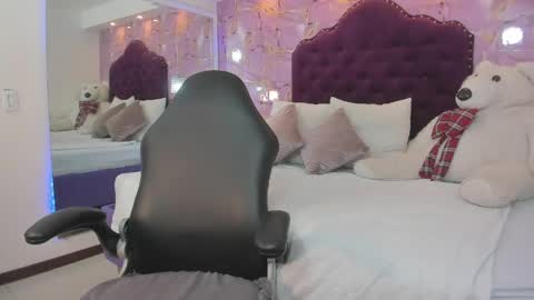 Snapshot of shamara_thomson chatting on 4, 5, 2026 Shamara Thomson online show from 4, 5, 2026