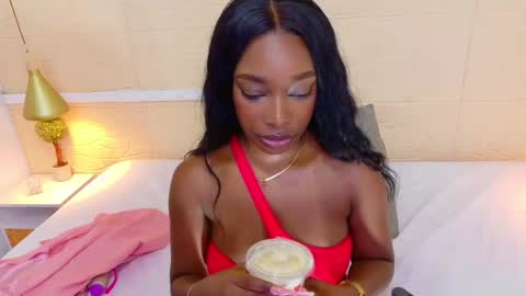 Snapshot of shamira_moore chatting on 26, 2, 2025 Catalina online show from 26, 2, 2025