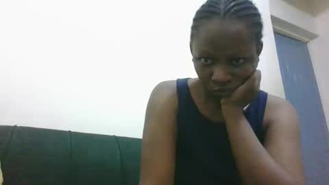 Snapshot of shammy_yummy chatting on 17, 11, 2025 shammy_yummy online show from 17, 11, 2025