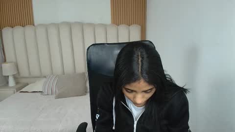 shanelle online show from 25, 3, 2026