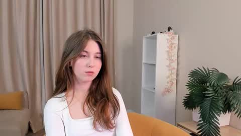 me name is Mia online show from 23, 3, 2026