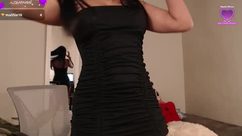 Snapshot of shani_broks chatting on 10, 12, 2024 Hi im Shani your dreams came true 3 online show from 10, 12, 2024