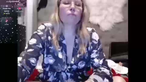 Shannon07 online show from 20, 10, 2025