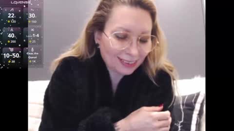 Shannon07 online show from 14, 12, 2025