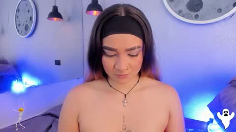 Shanntal  online show from 23, 10, 2025