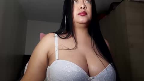 Snapshot of shanonn_diprima_ chatting on 26, 1, 2025 Cami Ortiz independent model online show from 26, 1, 2025