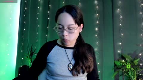 Cat-FOLLOWME and we talk IGshantal cerezo online show from 5, 2, 2025