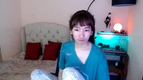 SHANTA FOX  s online show from 25, 2, 2025