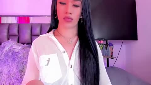 Snapshot of shantalgirs01 chatting on 30, 12, 2024 Shantal girls online show from 30, 12, 2024