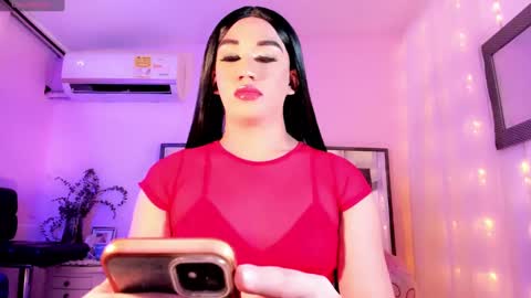 Snapshot of shantalgirs01 chatting on 2, 10, 2025 Shantal girls online show from 2, 10, 2025