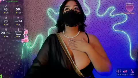 Snapshot of shantatiaree chatting on 1, 5, 2026 SHANTAL online show from 1, 5, 2026