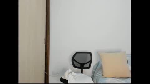 Snapshot of shara_jones chatting on 25, 2, 2025 Sara online show from 25, 2, 2025