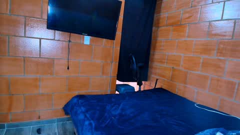 My real name is bella  Much Gust  online show from 27, 12, 2024