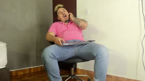 Snapshot of sharkmerlin chatting on 18, 12, 2024 jhon deibyd online show from 18, 12, 2024