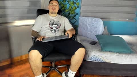 Snapshot of sharkmerlin chatting on 3, 2, 2025 jhon deibyd online show from 3, 2, 2025