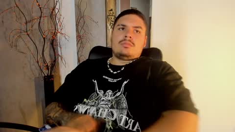 Snapshot of sharkmerlin chatting on 8, 2, 2025 jhon deibyd online show from 8, 2, 2025