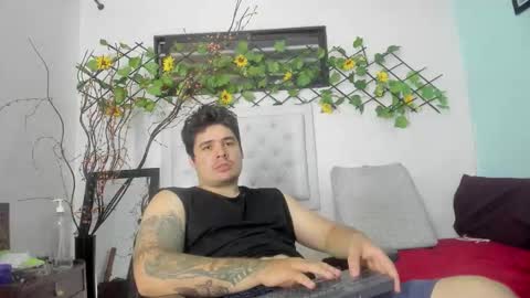 Snapshot of sharkmerlin chatting on 24, 9, 2025 jhon deibyd online show from 24, 9, 2025