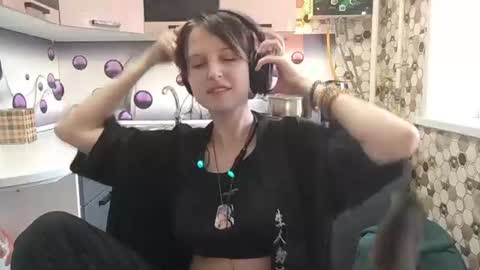 Snapshot of sharleenyodis chatting on 29, 6, 2026 Sara online show from 29, 6, 2026